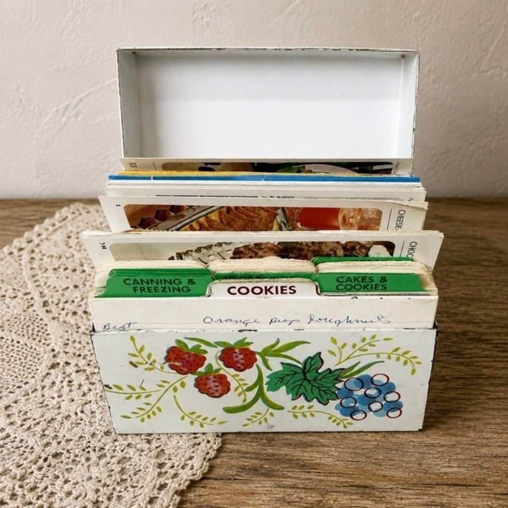 Vintage J Chein Recipe Tin Box Pineapple Berries Cards USA